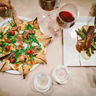 Serignan Plage Campsite Herault La Villa Restaurant Mediterranean Dishes