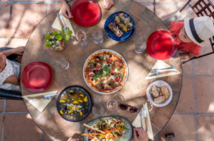 Camping Serignan Plage Herault Patio Famille Table