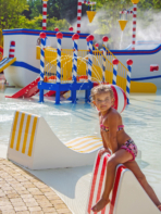 Camping Serignan Plage Herault Zwemmen Waterspelen