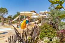Camping Serignan Plage Herault Zwemmen Glijbanen Gezin Boei