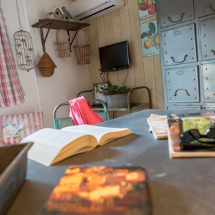 Camping Serignan Plage Herault Cabane Jardin Premium 2 chambres Sejour Cuisine