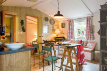Serignan Plage campsite Herault Cabane Jardin Premium cabin 2 bedrooms Living room Kitchen