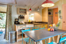 Camping Serignan Plage Herault Cabane Jardin Premium 3 chambres Sejour Cuisine