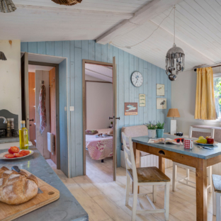 Camping Serignan Plage Herault Cabane Pecheur Premium 2 chambres Sejour Cuisine