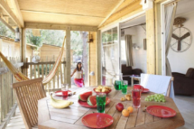 Campingplatz Serignan Plage Herault Cabane Robinson Premium 2 Zimmer Terrasse