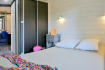 Camping Serignan Plage Herault Chalet Orpelliere 4 Fleurs 2 chambres Chambre parentale