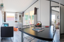 Camping Serignan Plage Herault Chalet Orpelliere 4 Fleurs 2 chambres Sejour