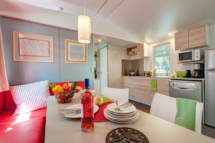 Serignan Plage campsite Herault Cottage Patio 4 Flowers 3 bedrooms Living area Kitchen