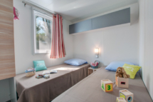 Serignan Plage campsite Herault Cottage Patio 4 Flowers 3 bedrooms Children’s bedroom