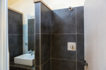 Campingplatz Serignan Plage Herault Stellplatz „Strand“ 2 Blumen 2 Zimmer Sanitäranlage Duschen