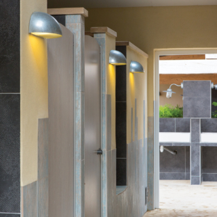 Camping Serignan Plage Herault Emplacement Plage 2 Fleurs Sanitaires