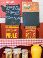 Campingplatz Serignan Plage Herault Geschäfte Feinkost Metzgerei Wurstwaren Dekoration