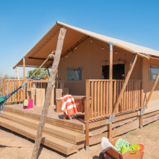 Camping Serignan Plage Herault Tente Lodge Seoune 2 Fleurs Exterieur