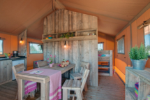 Serignan Plage campsite Herault Lodge Tent Seoune 2 Flowers Living area Kitchen